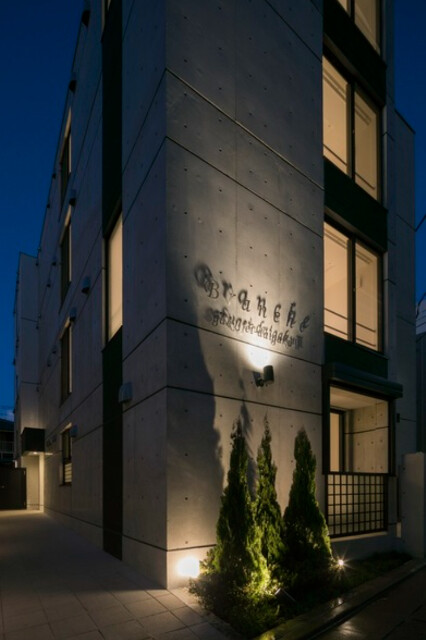 											東京都世田谷区下馬６丁目
										外観